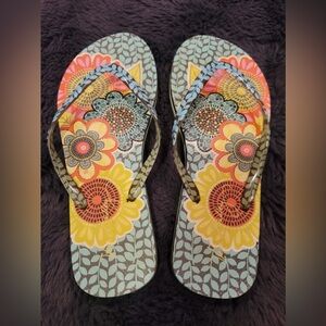 Vera Bradley Flip Flops Size 9/10